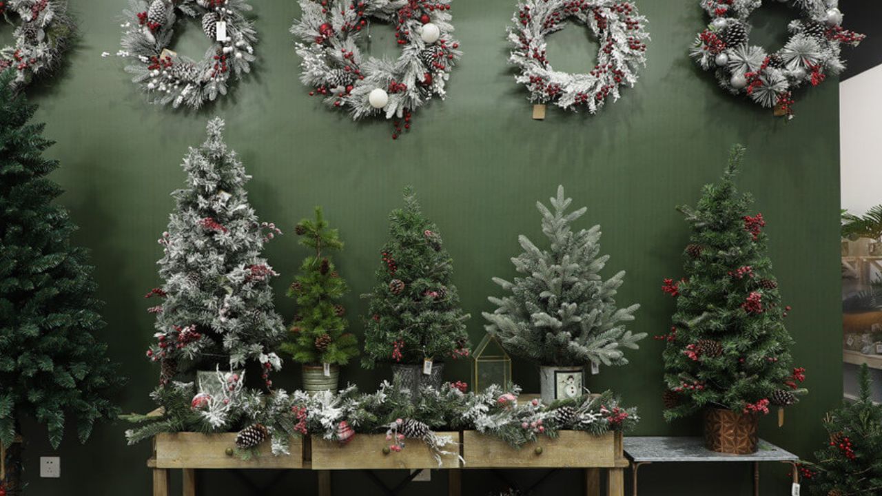 China Wholesale Artificial Christmas Trees